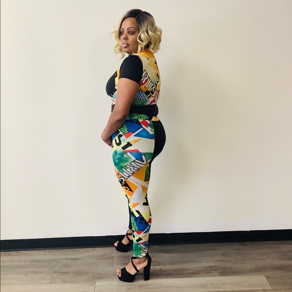 Gibiu Women's Black Letter's Print Crop Top Elastic Waist Leggings -2 Piece Set - Picture 5 of 11